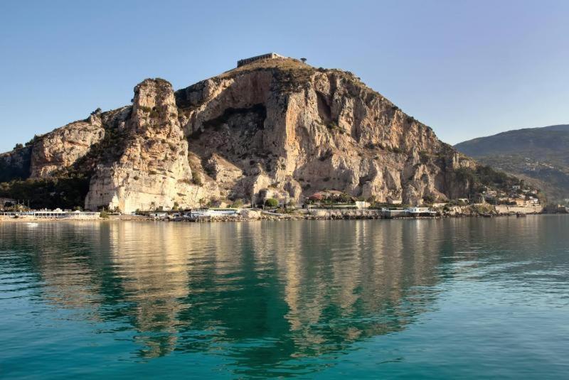 Ferienwohnung Casa Vitelli - Centro Storico A Due Passi Da Tutto Terracina Exterior foto