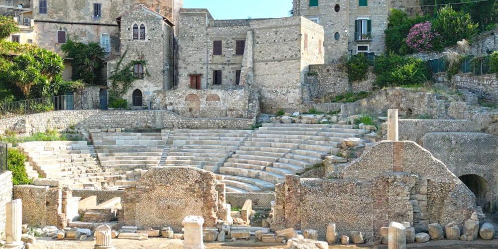 Ferienwohnung Casa Vitelli - Centro Storico A Due Passi Da Tutto Terracina Exterior foto